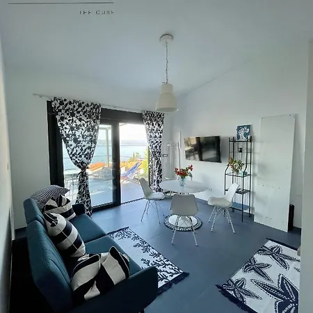 The Cube Appartement Pisak Buitenkant foto